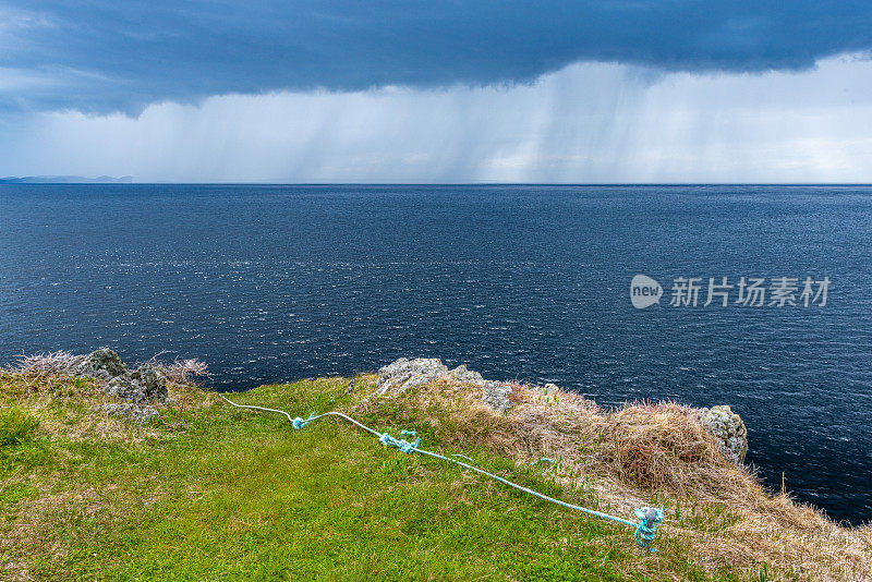 低头，保姆洞和睡眠湾小径，乌鸦头，Twillingate，加拿大