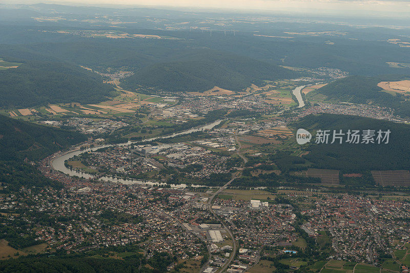 从上面俯瞰德国巴伐利亚的米尔滕贝格