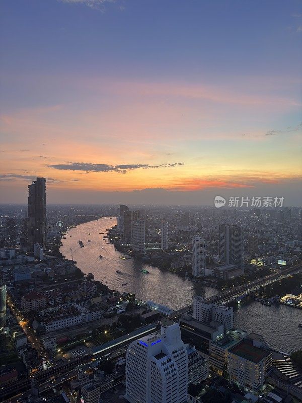 曼谷城市景观湄南河日落泰国