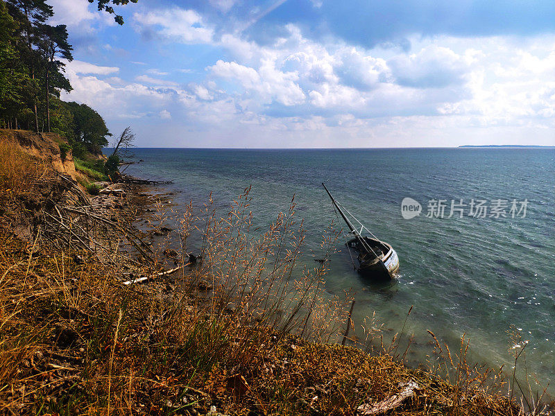 夏天在丹麦的一个岛上――沉船失事