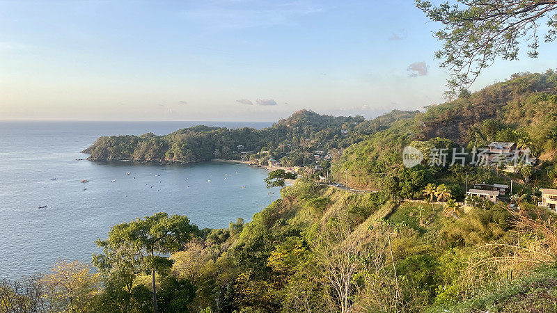 多巴哥美丽的海湾