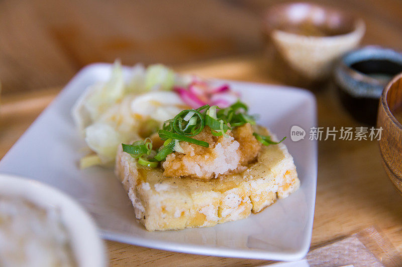 日式炸豆腐午餐