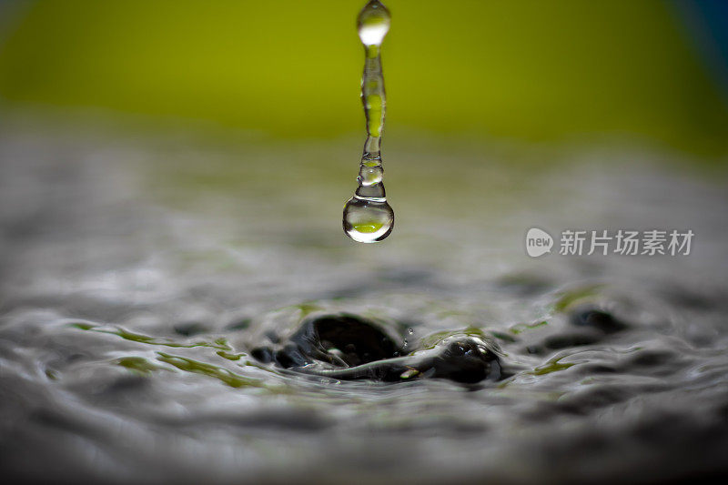 水Droplett