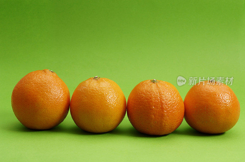 一排小柑橘，柑橘，蜜橘，橙子，水果