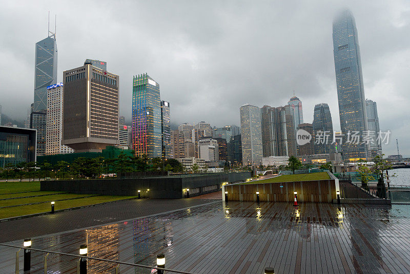 雨夜中的香港岛，中国，亚洲