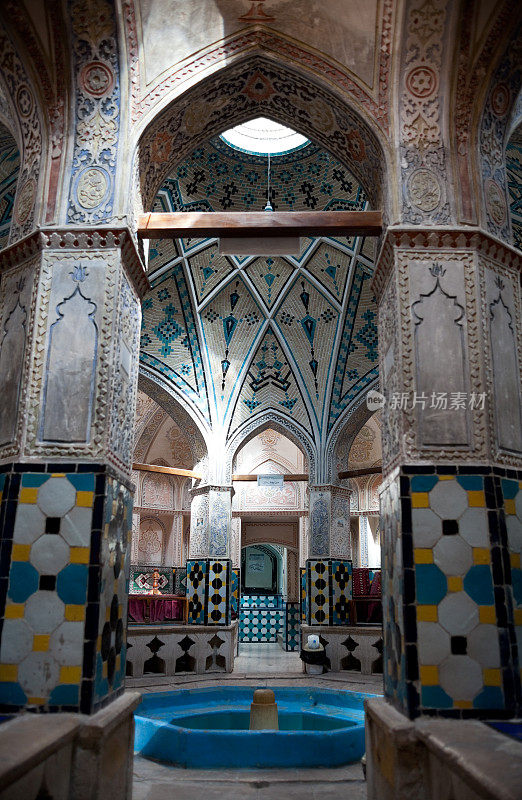 伊朗卡尚苏丹阿米尔·艾哈迈德澡堂的内部