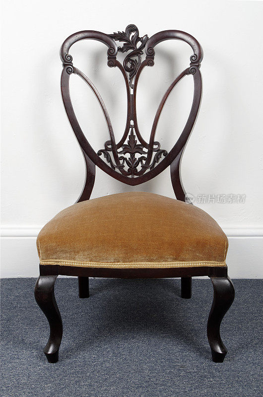 古董红木椅子