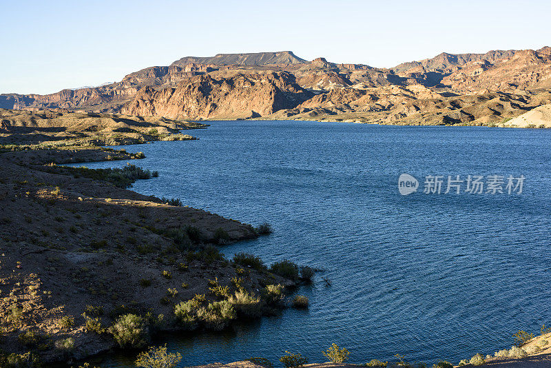 美国内华达州胡佛大坝以南的莫哈韦湖全景