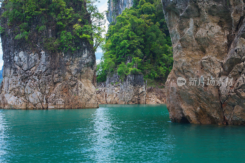 泰国美丽的山、湖和自然景点