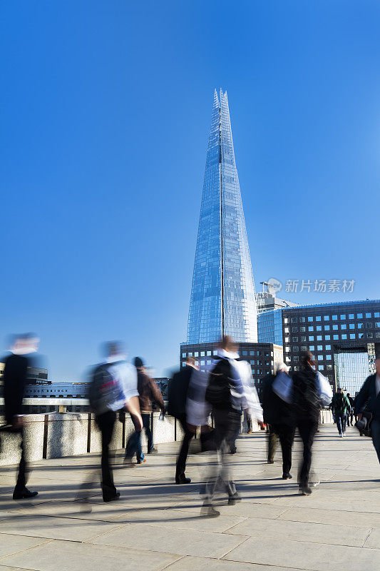 英国伦敦的商务通勤者