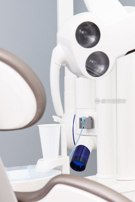 牙科x光机、牙科医生在口腔诊所使用的仪器和工具