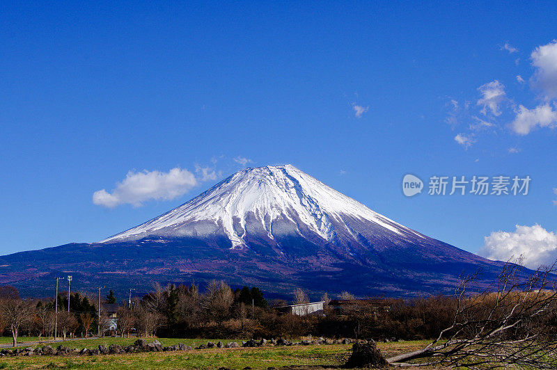 来自日本静冈市Asagiri-Kougen的富士山