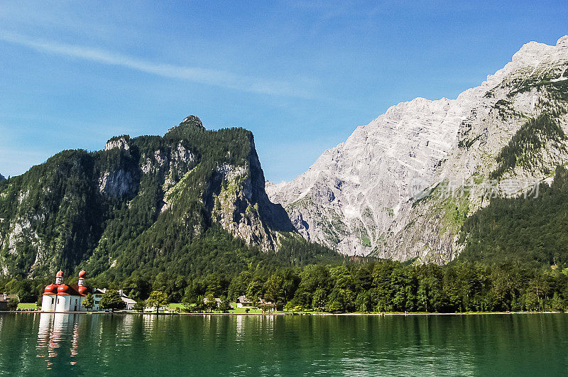 贝希特斯加登阿尔卑斯山和科尼西湖