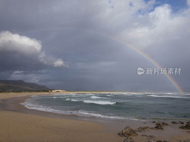 海上彩虹