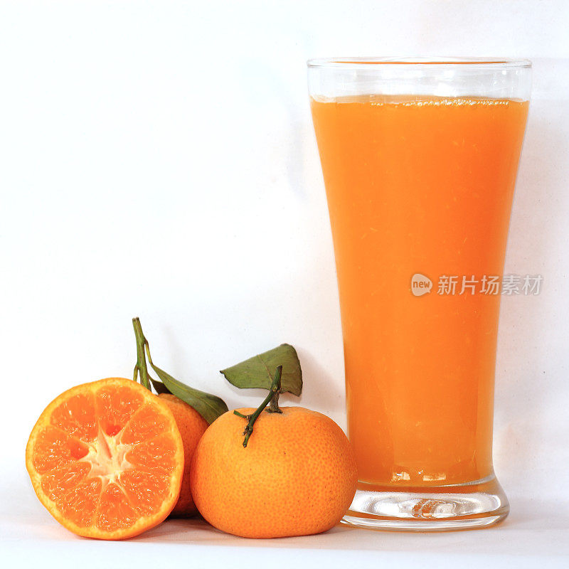 一组橙汁