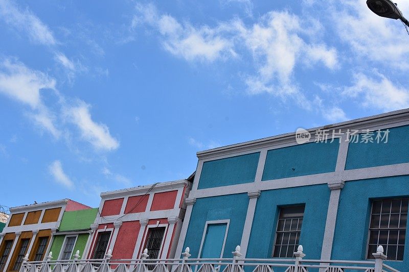 巴哈马群岛拿索的彩色房子