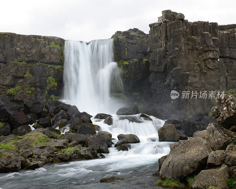 平维利尔国家公园的Oxararfoss