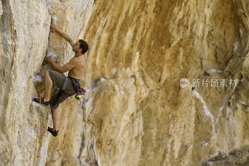 男性Rockclimber