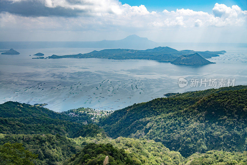 菲律宾塔阿尔火山岛