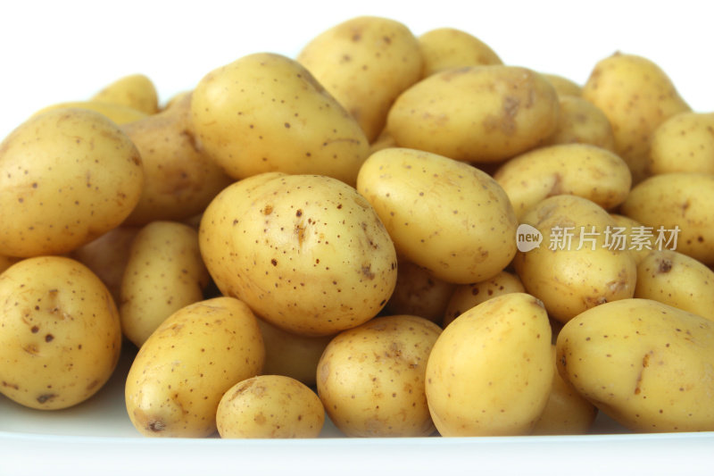 盘子里的小土豆，维生素和健康益处