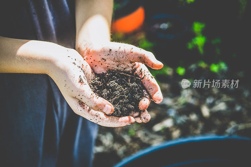 肮脏的泥土