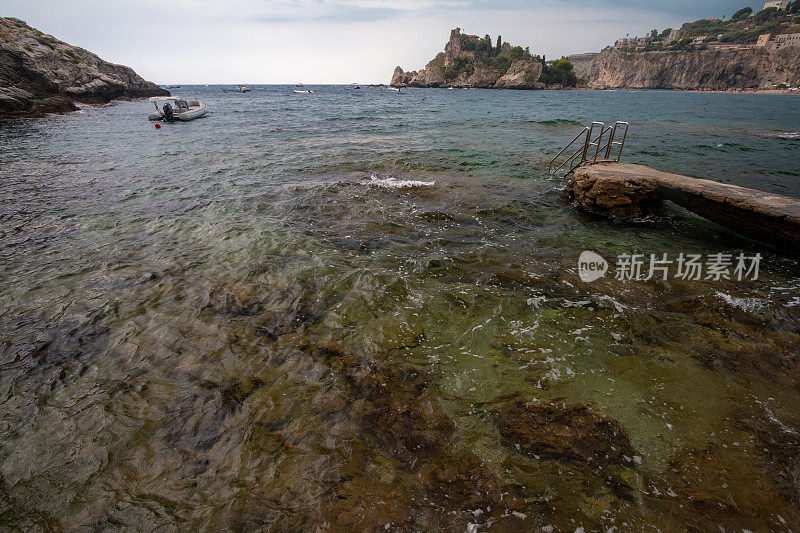 Mazzarò陶尔米纳海滩，西西里岛