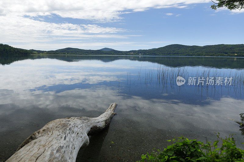 凡尔坎艾菲尔火山湖