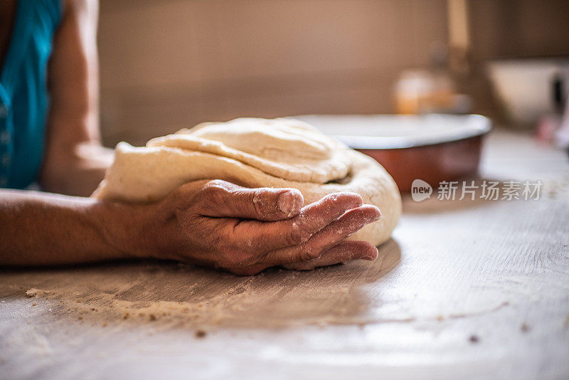 在家准备食物