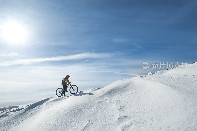 雪的自行车