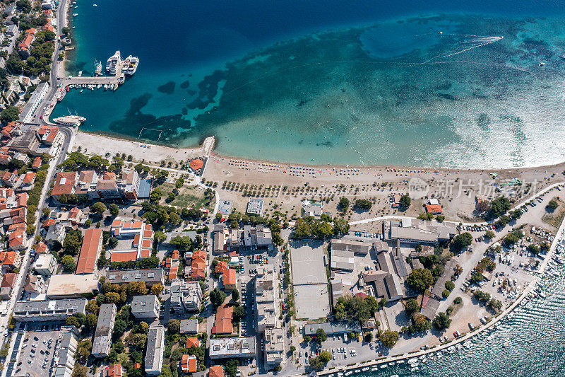 克罗地亚Omiš城市鸟瞰图