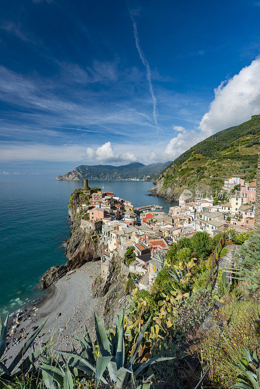 意大利五宫的海滨村庄Vernazza