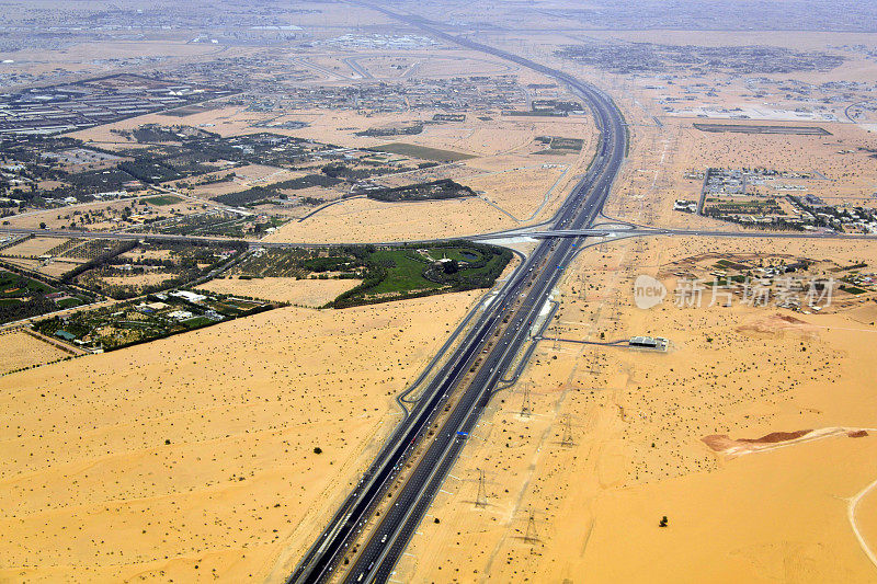 E661路，阿联酋路，从空中，阿联酋迪拜