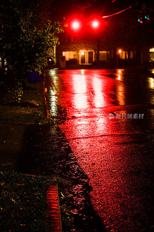 《雨夜黑暗街