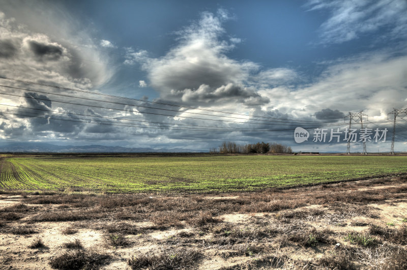 磁场上的电力线(HDR)