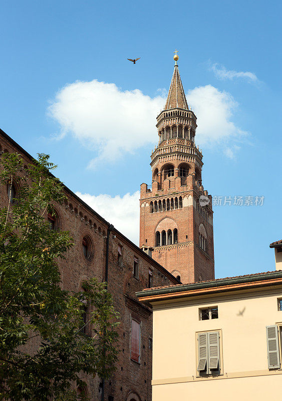 意大利伦巴第，名为托拉佐的克雷莫纳大教堂塔