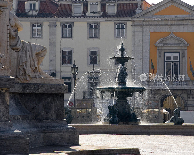 葡萄牙里斯本Rossio广场的喷泉