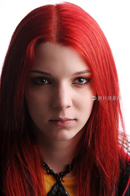 红发女孩