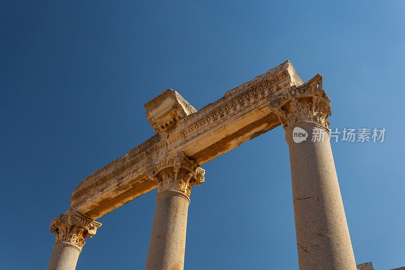 古希腊圆柱的装饰细节