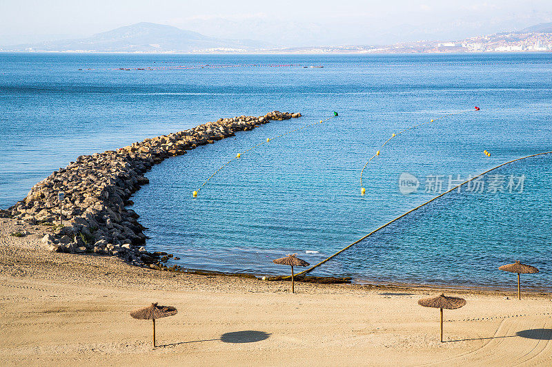 南欧空旷的海滩