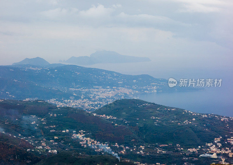 索伦托海岸和卡普里岛