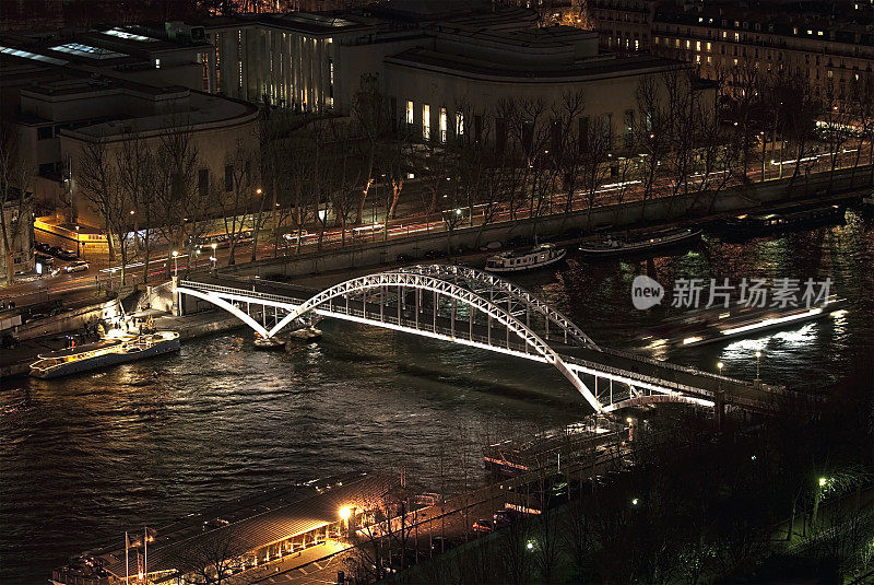 巴黎塞纳河之夜，法国