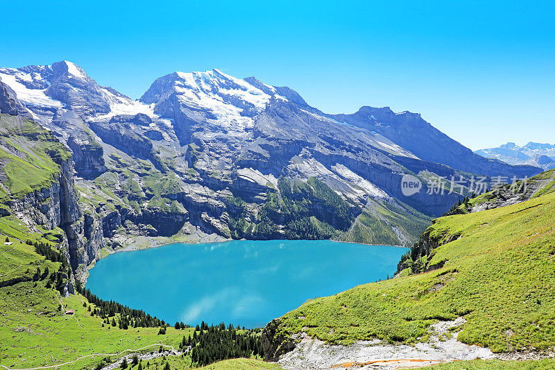 瑞士欧斯钦尼斯湖全景