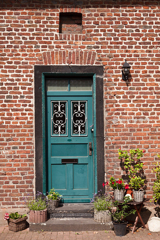 门在19世纪的房子