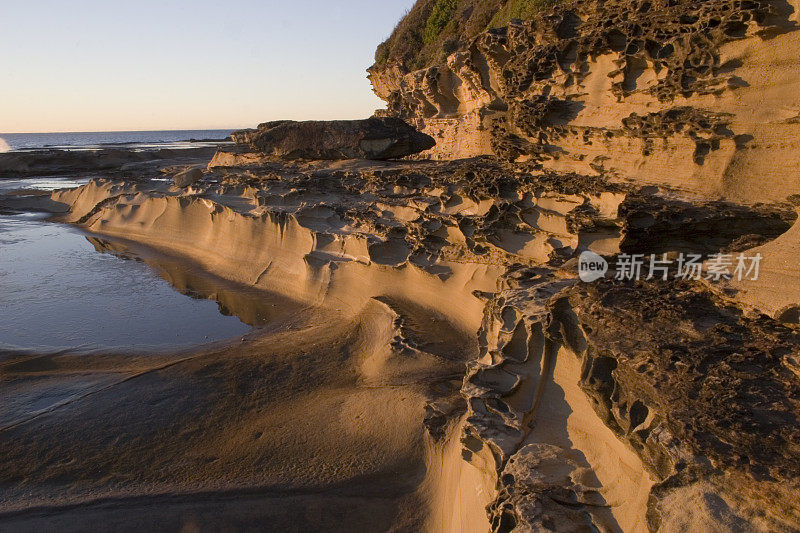 陆源岩石池和海角