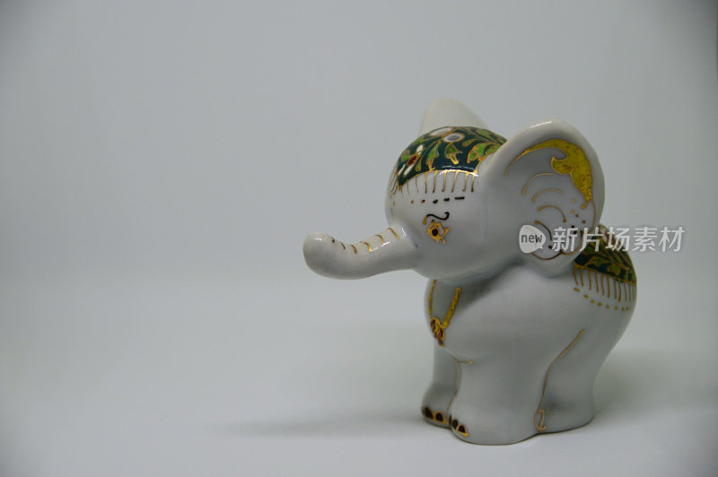 泰国陶瓷大象
