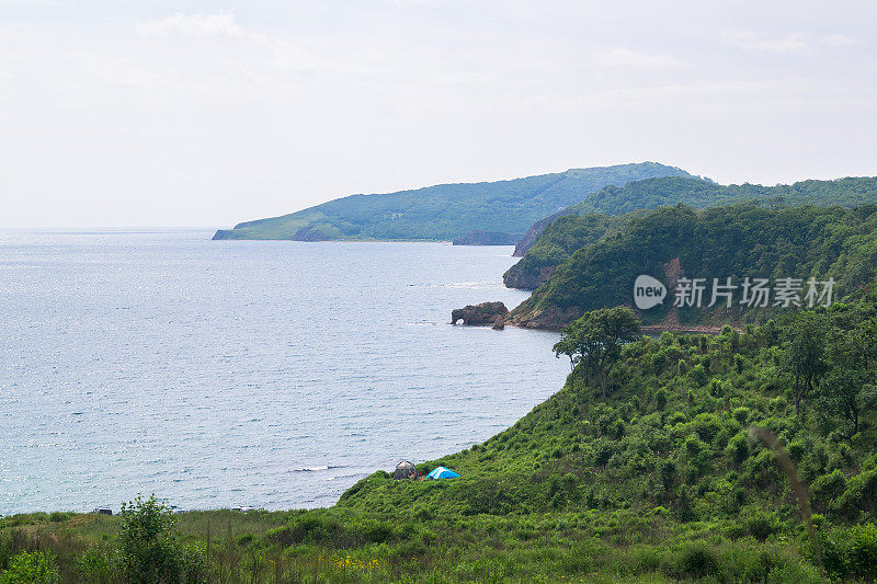 远东风景如画的Putyatin岛海湾。