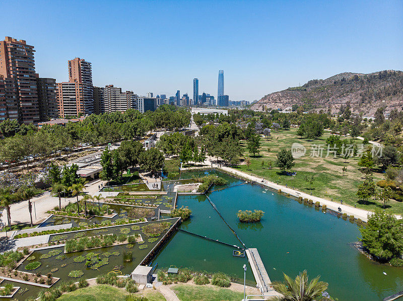 智利圣地亚哥的200周年公园