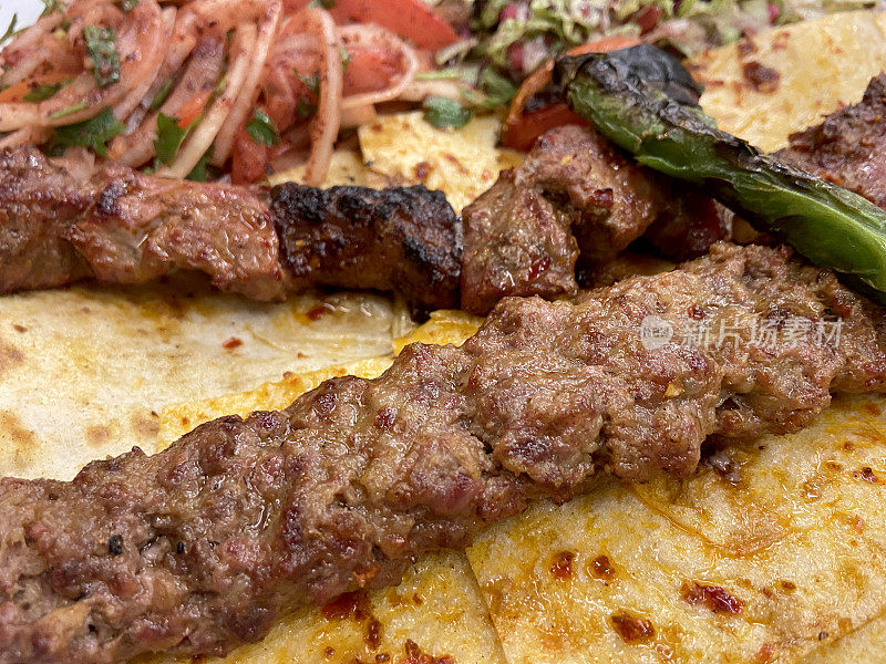 土耳其阿达纳烤肉串和西班牙烤肉串