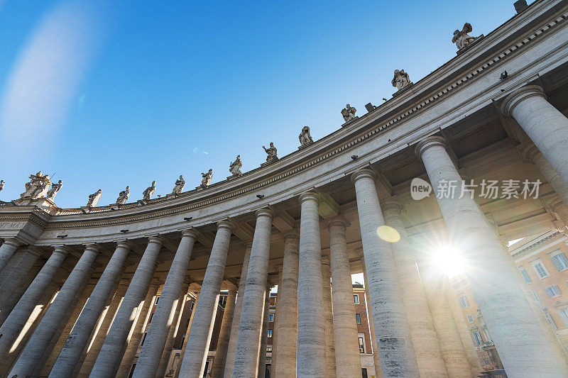 罗马圣彼得广场的贝尔尼尼柱廊