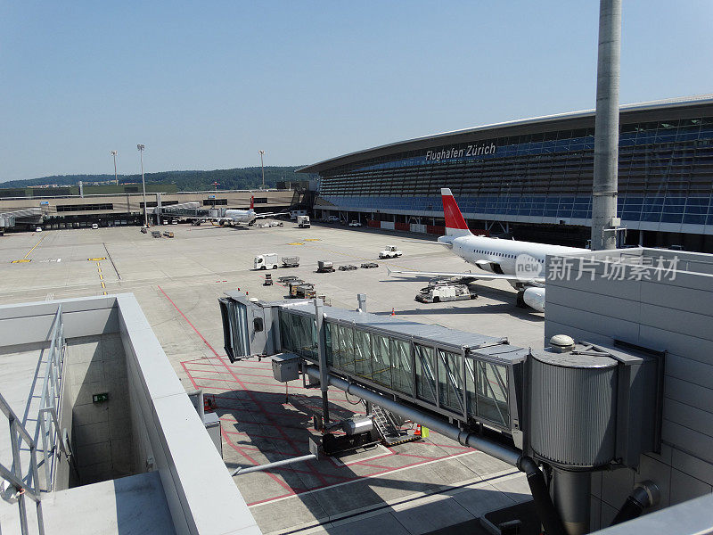 苏黎世机场，位于瑞士克罗腾